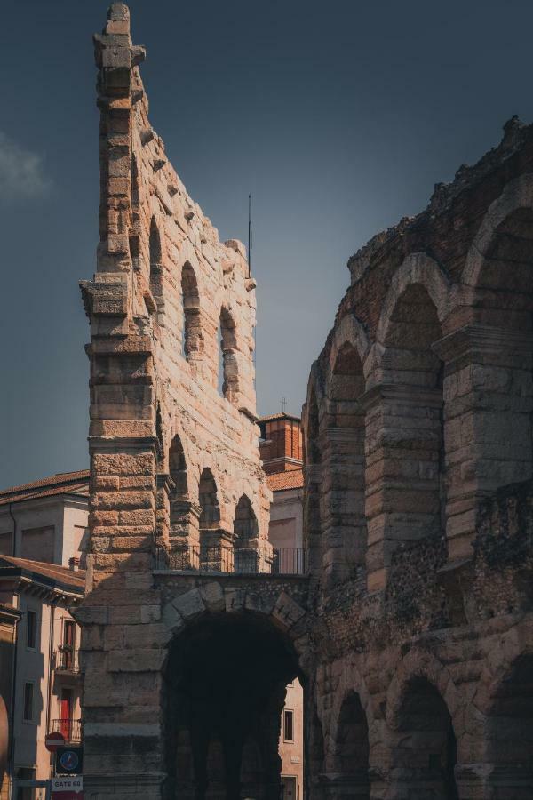 Domus Verona - Accogliente Residenza Rocchetto A 25Mt Da Piazza Erbe Extérieur photo