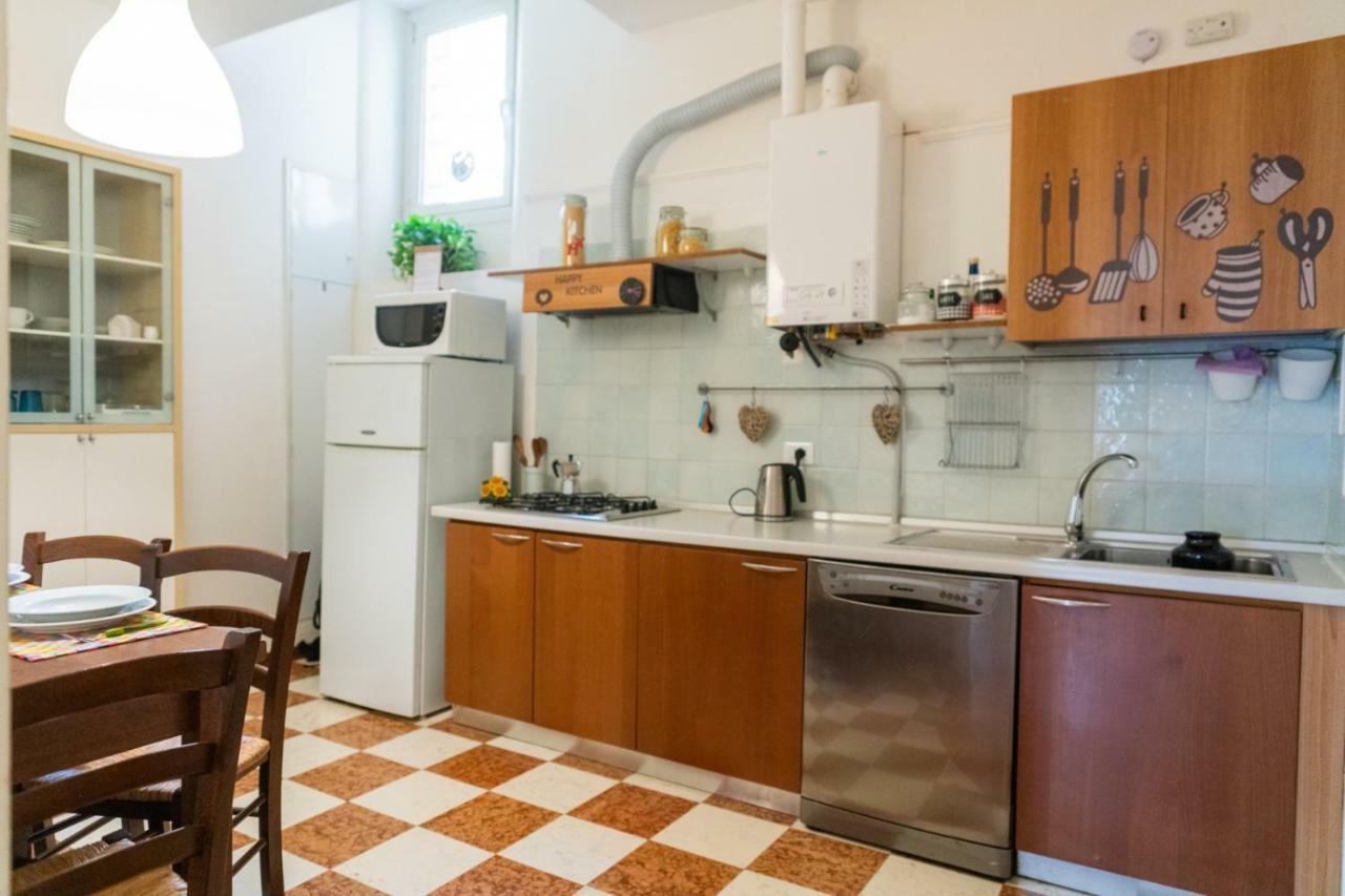 Domus Verona - Accogliente Residenza Rocchetto A 25Mt Da Piazza Erbe Extérieur photo